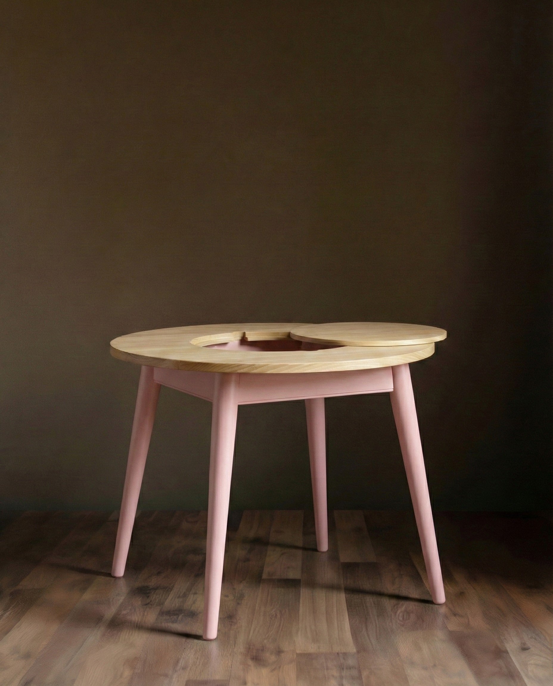 round_pink_f.jpg round pink f